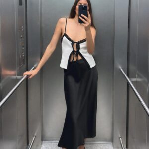 💃 Jupe satinée mi-longue – Brillance et élégance au quotidien !