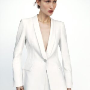 💼 Blazer Ajusté Zara avec Épaulettes – Chic et Confiance assurée ! 👗