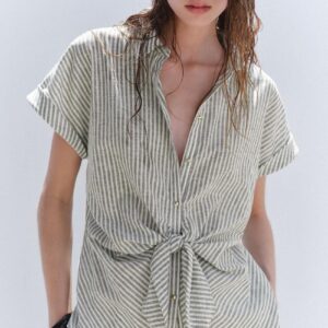 💙 Chemise à Rayures & Nœud – Fraîche, Chic & Naturelle 🌿