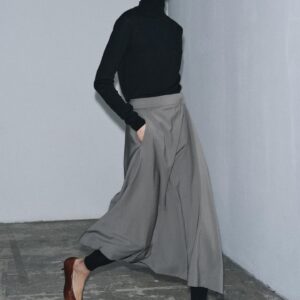 Jupe Asymétrique en Laine Élégance d’Hiver